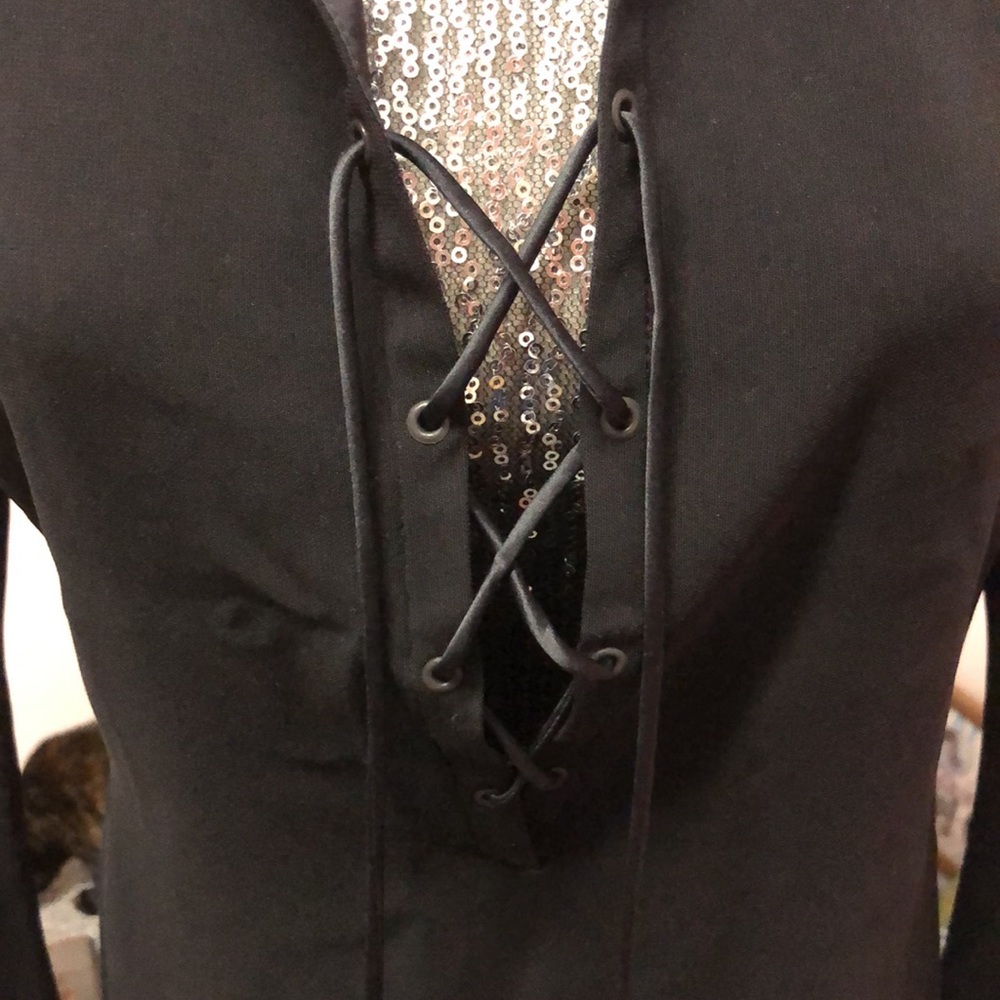 Tahari Classic String Down Front - Picture 4 of 10